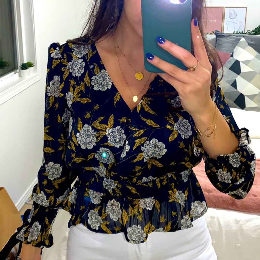 Floral Navy Wayf shirt